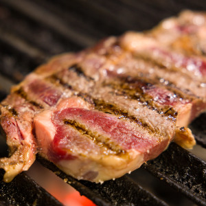 Gegrilde entrecote (300 gr) met friet